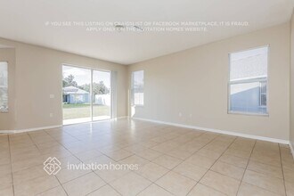 12820 Standbridge Dr in Riverview, FL - Foto de edificio - Building Photo