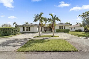 3681 N 54th Ave in Hollywood, FL - Building Photo