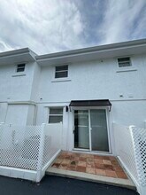 2829 SW Cornell Ave in Palm City, FL - Building Photo - Building Photo