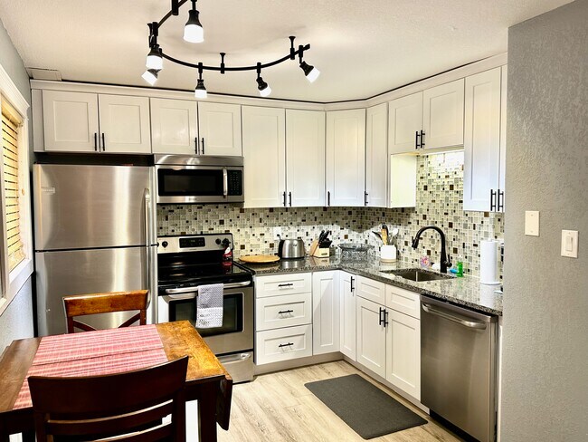 5303 Mountain Rd, Unit Apt B in Cheyenne, WY - Building Photo - Building Photo