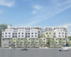 Woodlake Apartments in Woodland Hills, CA - Building Photo - Building Photo