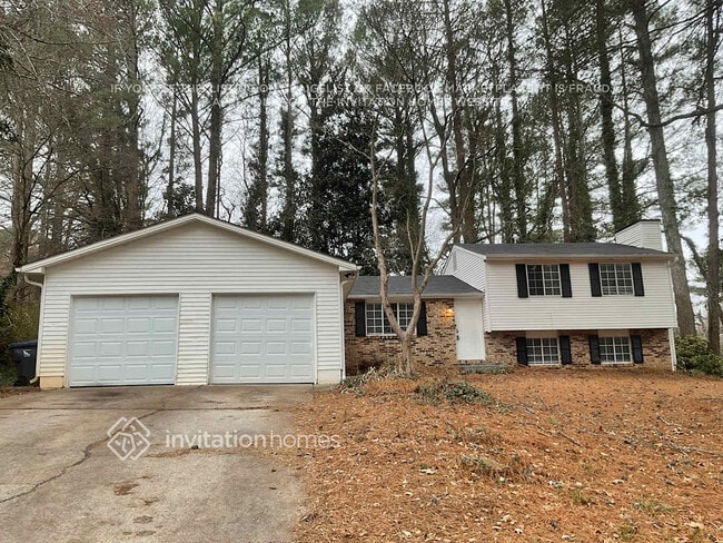 property at 4669 S Landing Dr