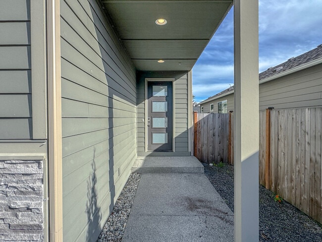 17717 26th Dr NE in Marysville, WA - Building Photo - Building Photo