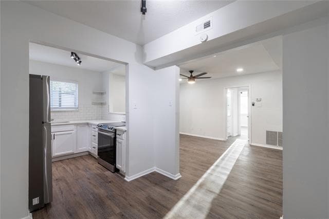 property at 5921 Gaston Ave