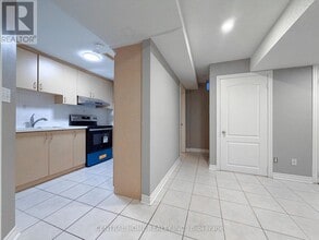 46 Clifton Ct in Markham, ON - Building Photo - Building Photo