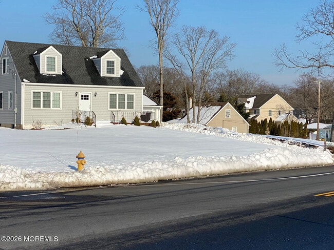 307 Herbertsville Rd in Brick, NJ - Building Photo - Building Photo