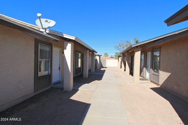 112 W Inglewood St in Mesa, AZ - Building Photo - Building Photo