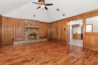 1215 N Slope in Carrollton, TX - Building Photo - Building Photo