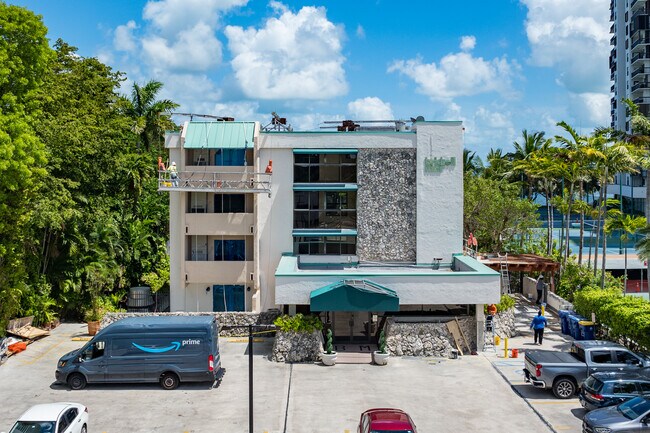 Brickell Mar Condominiums in Miami, FL - Foto de edificio - Building Photo
