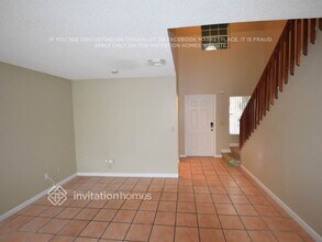 811 NW 98th Ave, Unit 2 in Plantation, FL - Building Photo - Building Photo