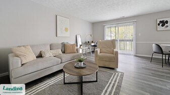 7601 Carlton Arms Dr in Indianapolis, IN - Building Photo