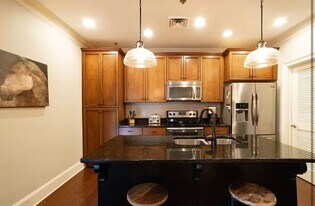 1010 16th Ave S in Nashville, TN - Building Photo