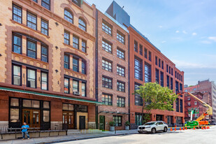 449 Washington St in New York, NY - Building Photo