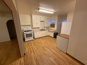 355 N Cheyenne St in Powell, WY - Building Photo - Building Photo