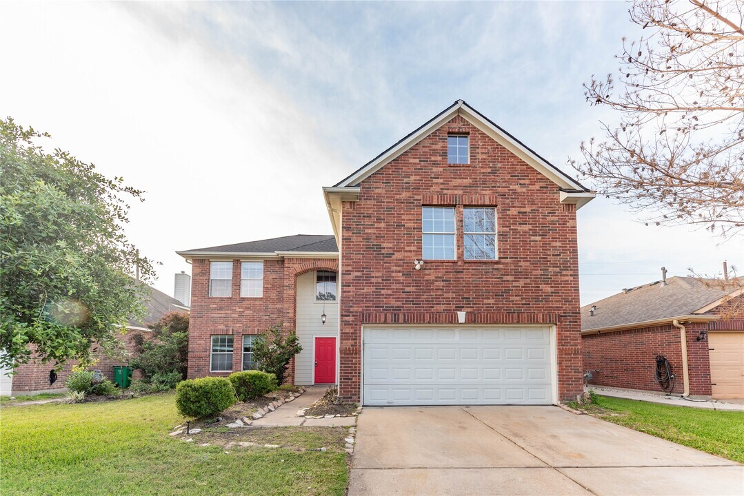 20106 Lakespire Dr in Katy, TX - Building Photo