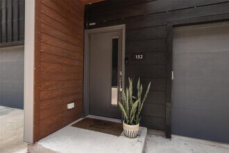 5924 S Congress Ave in Austin, TX - Building Photo - Building Photo