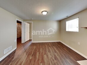 5505 Dietrich Ave in Orient, OH - Building Photo - Building Photo