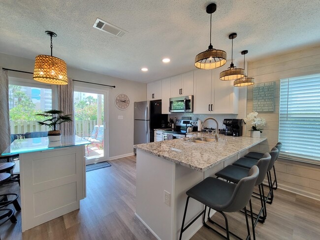 304 Barracuda Ave in Fort Walton Beach, FL - Building Photo - Building Photo