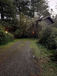 26 Seadrift Ln in Trinidad, CA - Foto de edificio - Building Photo