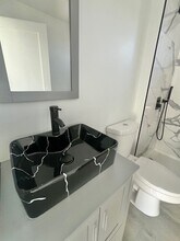 18 Dunreath St, Unit 1 in Boston, MA - Building Photo - Building Photo