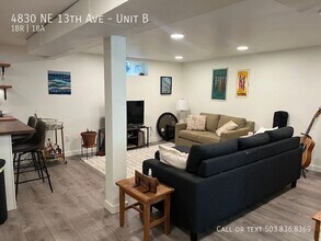 4830 NE 13th Ave-Unit -Unit B in Portland, OR - Building Photo - Building Photo