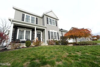 1 Haywood Ln in Rensselaer, NY - Building Photo - Building Photo