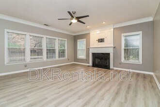 1072 Blankets Creek Dr in Canton, GA - Building Photo - Building Photo