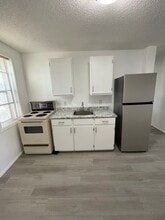 1115 Ave C North in Saskatoon, SK - Building Photo - Building Photo