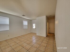 4548 Flaming Ridge Trail in Las Vegas, NV - Building Photo - Building Photo