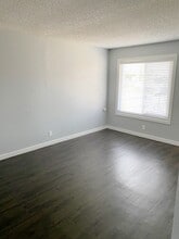 12648 Paddison Ave in Norwalk, CA - Foto de edificio - Building Photo
