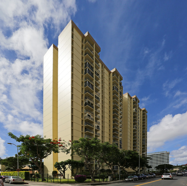 Century West in Honolulu, HI - Foto de edificio - Building Photo