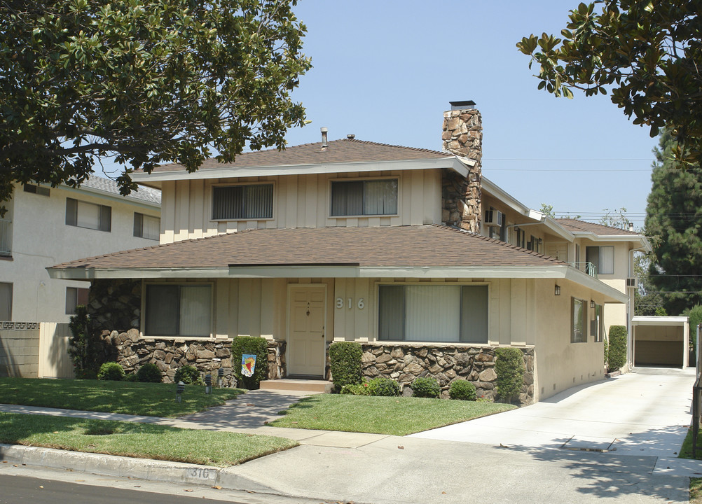 316 N Monterey St in Alhambra, CA - Building Photo