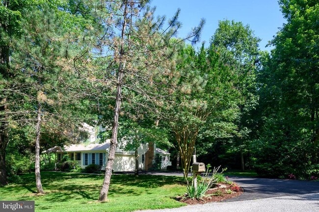 3689 N Carolina Ave in Edgewater, MD - Building Photo - Building Photo