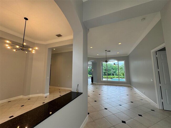 11165 Whitehawk St in Plantation, FL - Building Photo - Building Photo