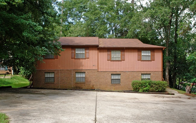 671 Holyoke Ct in Tallahassee, FL - Foto de edificio - Building Photo