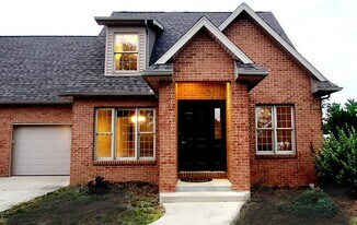 2923 Lilly Dr in Lima, OH - Building Photo