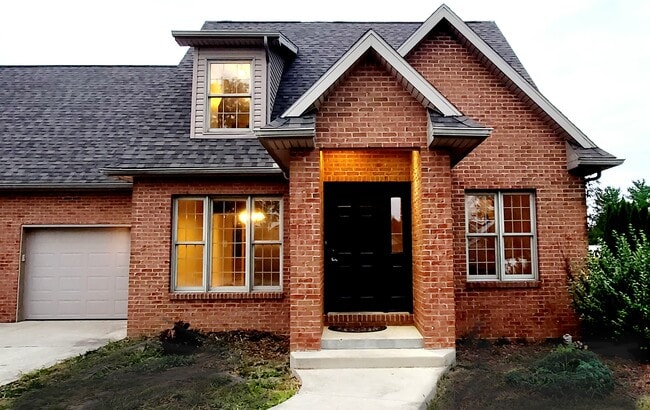 property at 2923 Lilly Dr