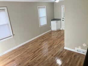 1019 47th St NE in Washington, DC - Building Photo - Building Photo