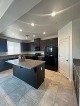 1956 Gus Villalta Dr in Los Banos, CA - Building Photo - Building Photo