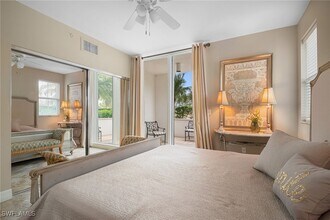 300 Dunes Blvd in Naples, FL - Building Photo - Building Photo