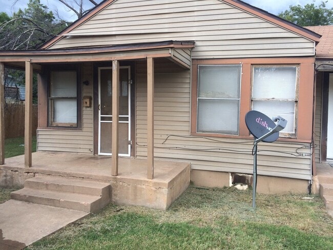 property at 1332 S 9th St