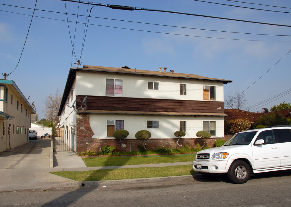 1501 S 4th St in Alhambra, CA - Building Photo