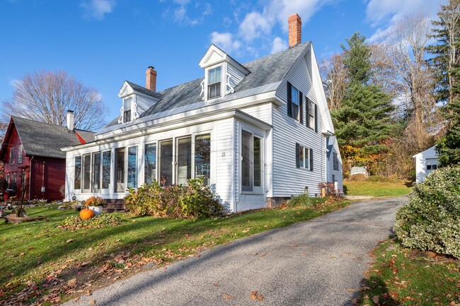 property at 21 Old Ferry Ln