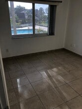 7825 Camino Real, Unit J-208 in Miami, FL - Building Photo - Building Photo