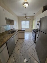 1705 Chesapeake Ln in Schaumburg, IL - Building Photo - Building Photo
