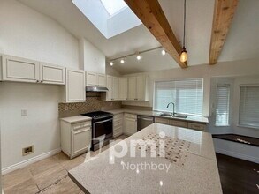 1126 Meadowlark Dr in Vacaville, CA - Building Photo - Building Photo