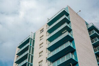 1155 Grant in Winnipeg, MB - Building Photo - Building Photo