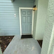 1000 Crystal Way in Delray Beach, FL - Building Photo - Building Photo