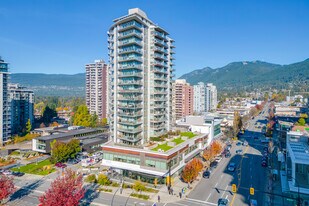 The Lonsdale in North Vancouver, BC - Building Photo