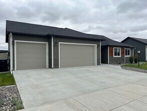 1214 Daylight Ln in Billings, MT - Foto de edificio - Building Photo
